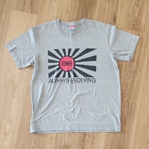 AE Performance Gray T-Shirt with Red and Black Design Large